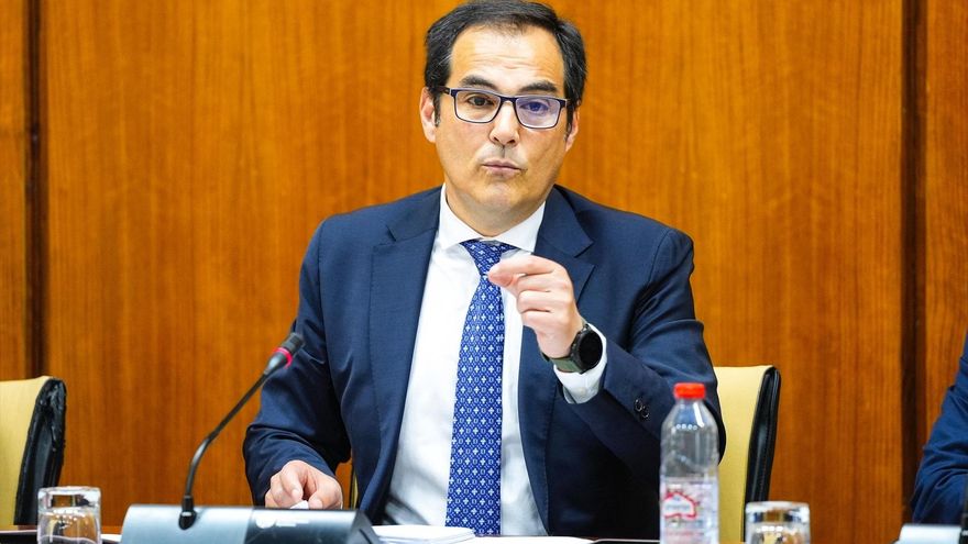 La Junta rechaza quitar "por capricho" el nombre franquista del estadio del Cádiz “diga lo que diga la ley de Memoria”