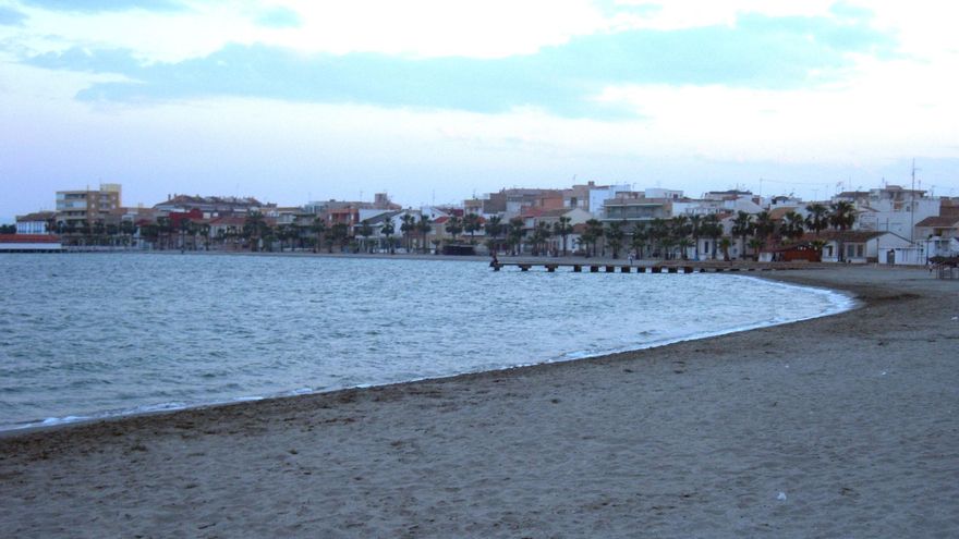 Playa del Espejo en Los Alcázares, Murcia / Wikipedia
