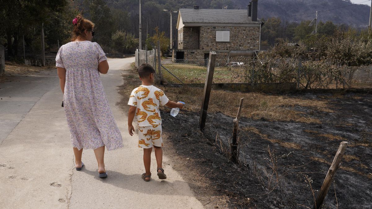 Las Médulas y sus pueblos enseñan los rescoldos de su tragedia, en imágenes