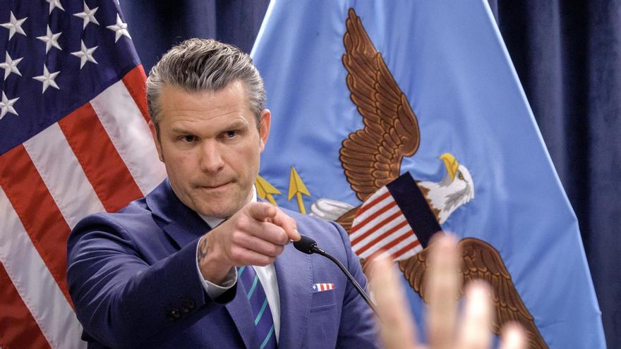 "Un tipo muy peligroso": alarma en el Ejército mientras Pete Hegseth disfruta con la carnicería de la guerra contra Irán