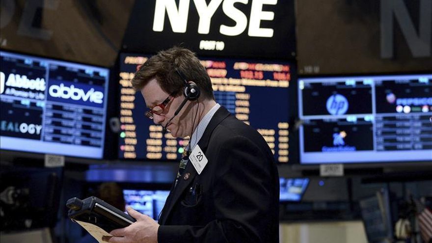 Wall Street abre a la baja y el Dow Jones cede un 0,31 por ciento