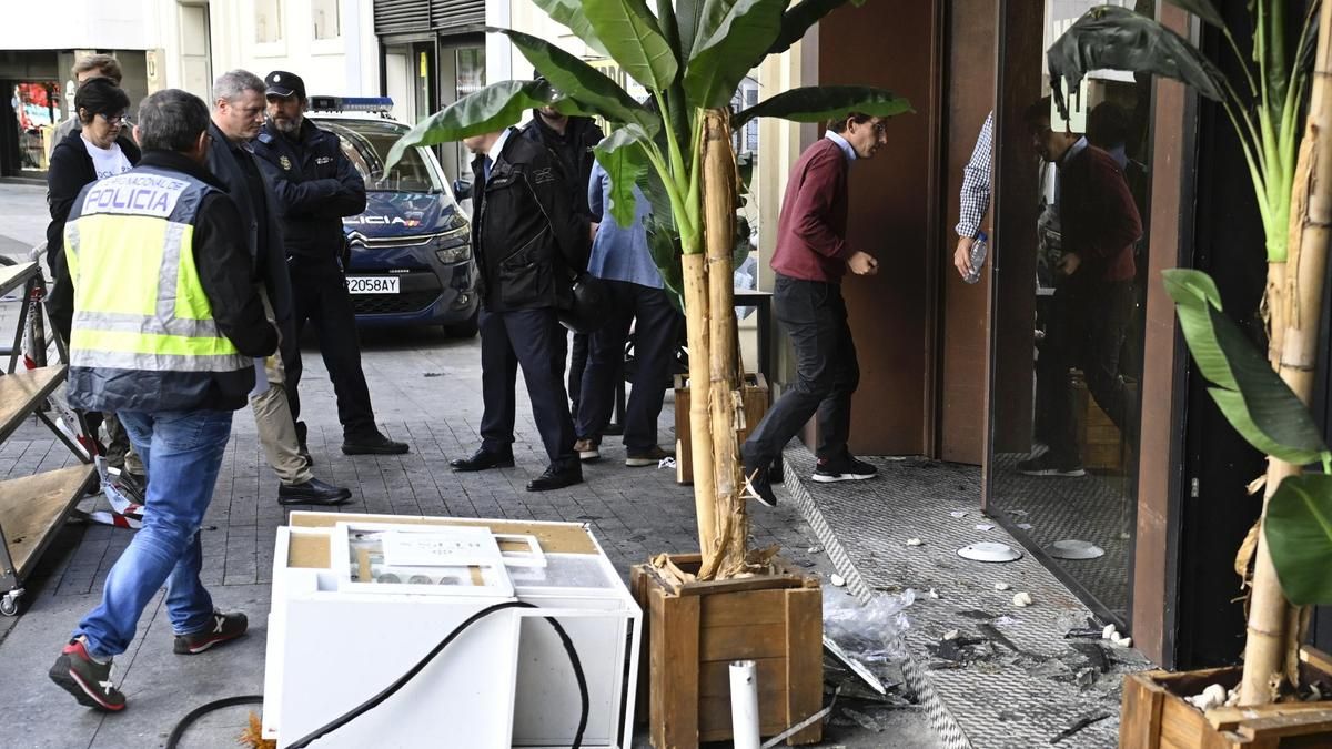 El juez procesa a los dueños y arquitectos del restaurante Burro Canaglia por el incendio de 2023 con tres muertos