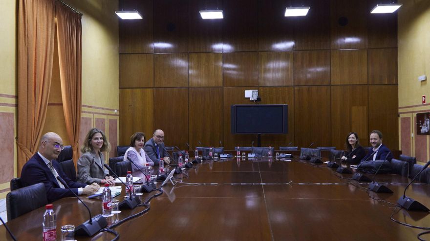 PP y Vox se quedan solos en la última comisión que investiga el enchufismo en una agencia del gobierno del PSOE andaluz