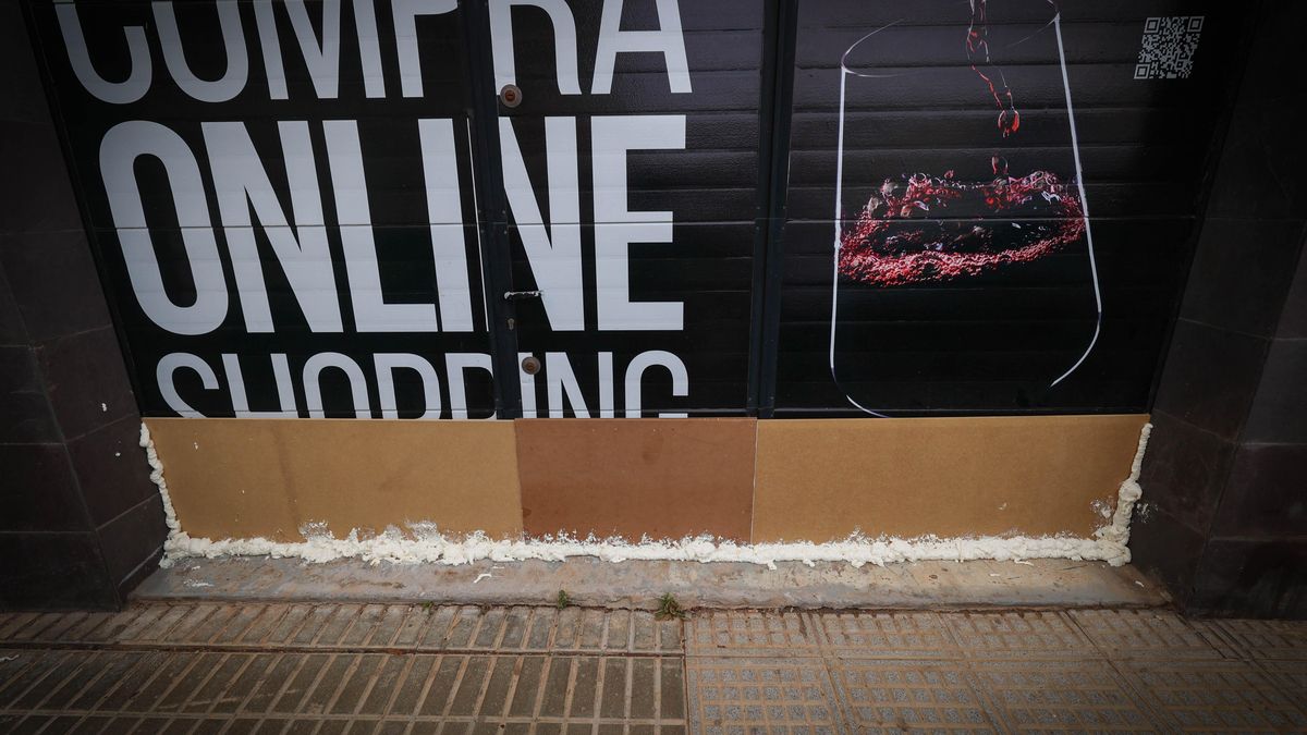 La 'psicosi' s'ha apoderat aquesta setmana, després d'una segona alerta taronja, dels comerciants d'es Pratet