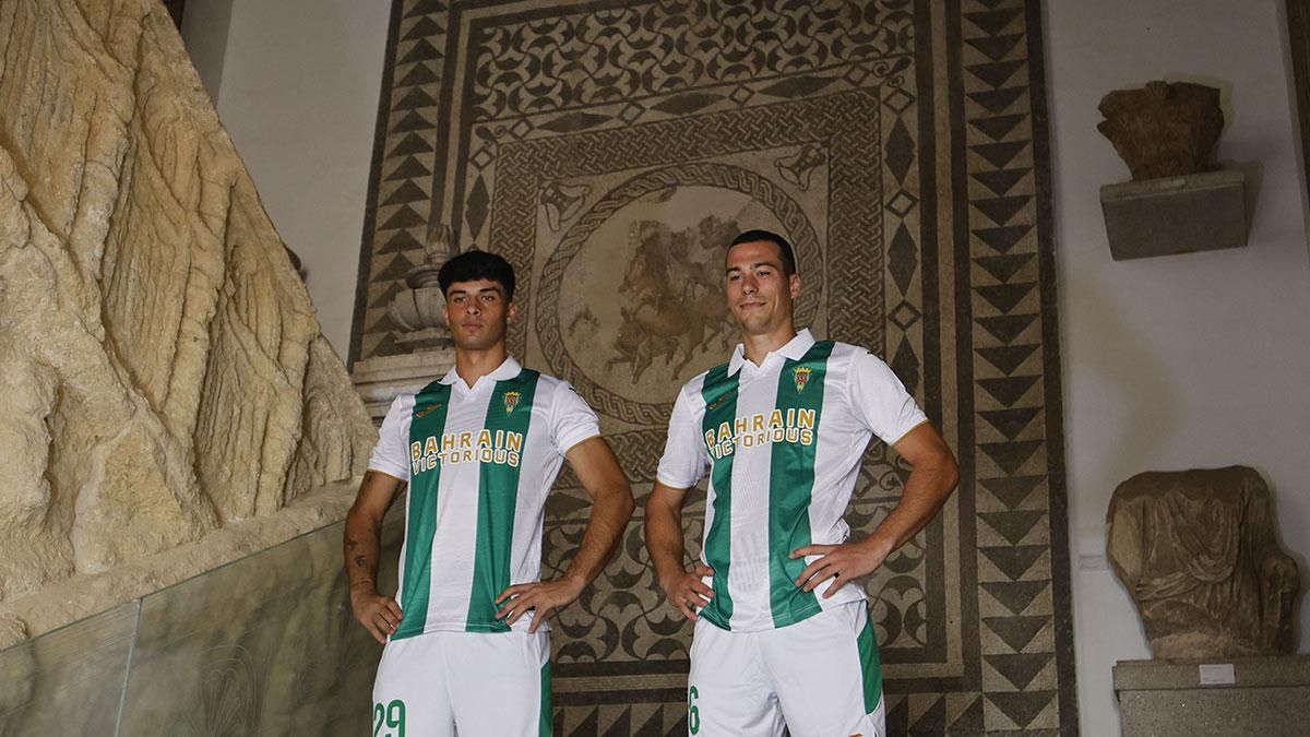 Presentación de Damián Cáceres y Jacobo Martí como nuevos jugadores del Córdoba CF en el Museo Arqueológico