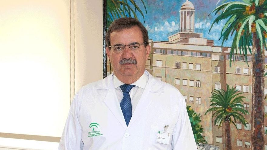 El gerente del mayor hospital público de Andalucía dimite "por motivos personales" tras casi seis años en el cargo