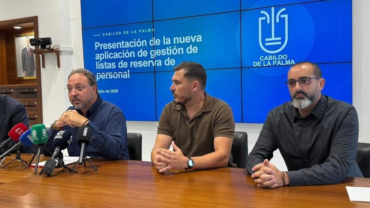El Cabildo presenta una nueva aplicación para modernizar la gestión de las listas de reserva de personal