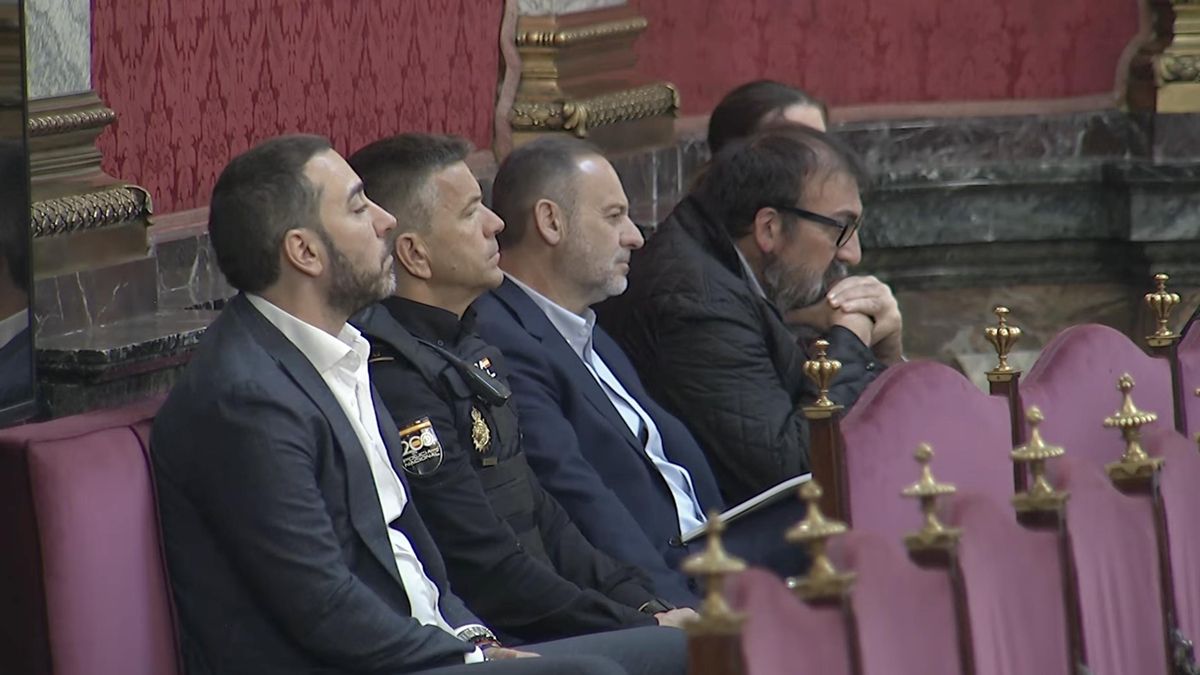 Aldama, Ábalos y Koldo en la primera sesión del juicio del Caso Mascarillas en el Tribunal Supremo.