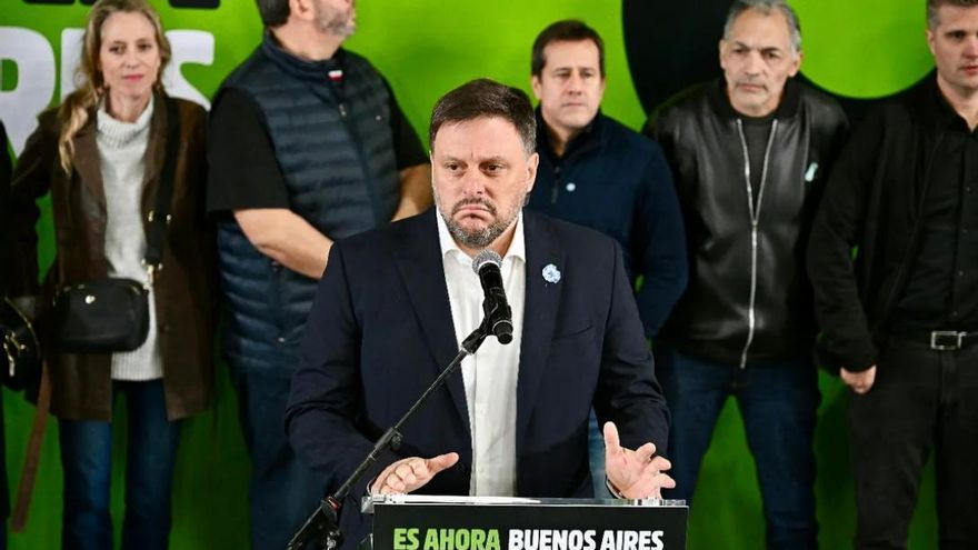 Santoro aceptó la derrota contra Adorni y se le pinchó el festejo en el búnker de Ferro