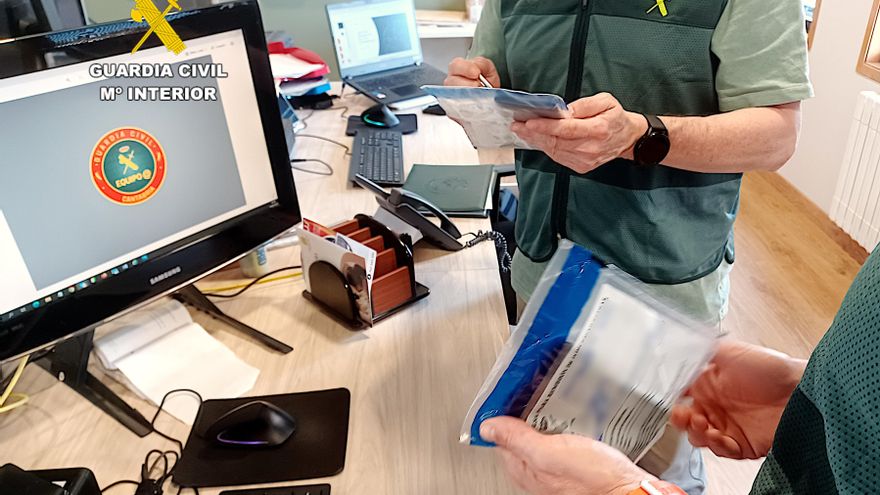 Equipo @ de la Guardia Civil