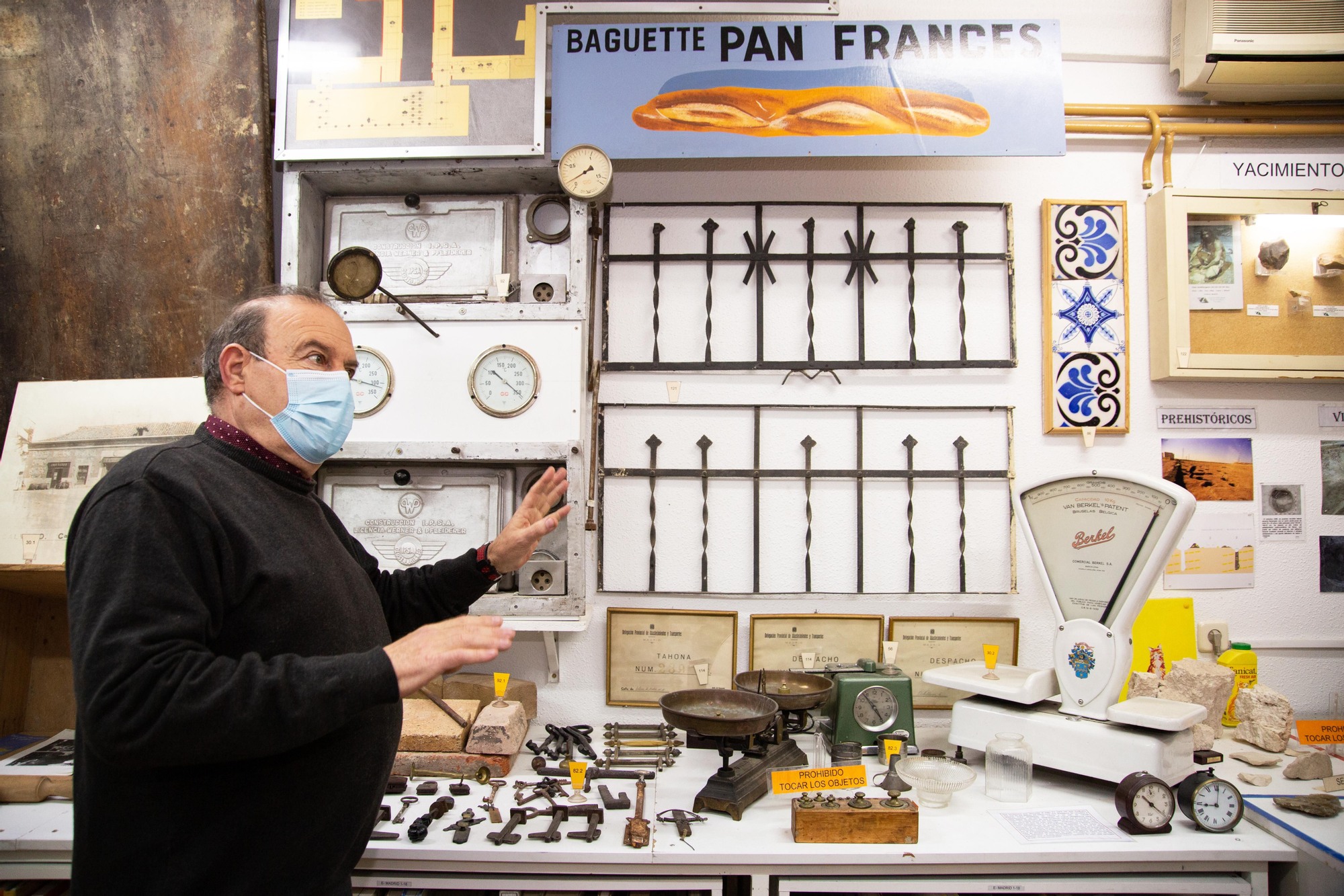 Elementos relacionados con oficios de Vicálvaro, como la panadería