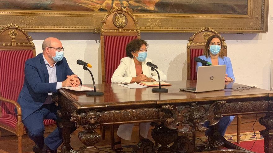 La Junta suspende las clases presenciales en la Universidad de Granada tras el repunte de alumnos contagiados