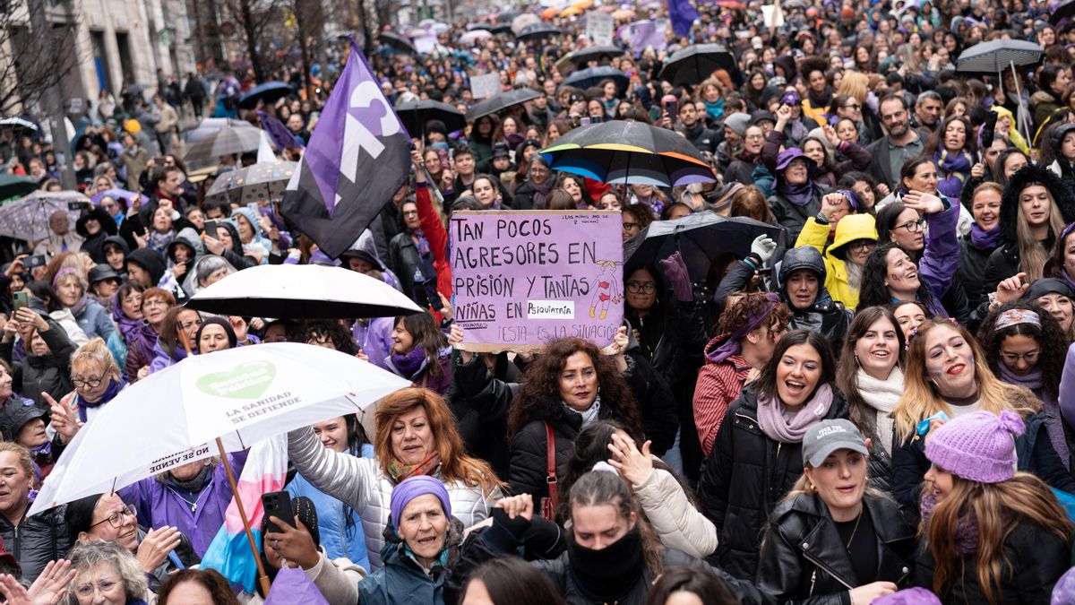 Guía útil para las manifestaciones del 8M en Madrid este 2026: mapa del recorrido, horarios, reivindicaciones y bloques