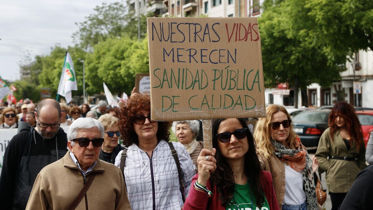 Manifestación de las Mareas Blancas por la sanidad pública