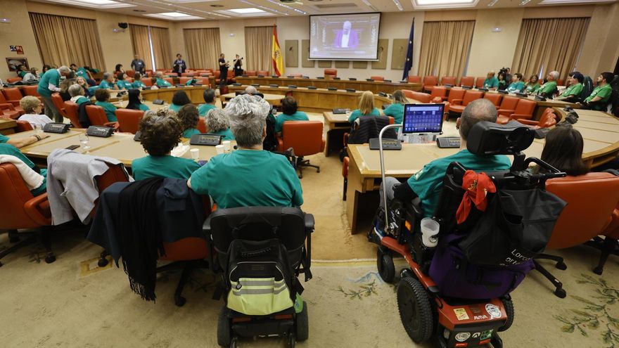 De festejar a desesperar por la falta de ayudas a pacientes de ELA pese a la ley: “Derechos sin presupuesto, papel mojado”