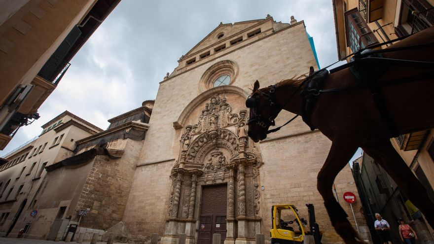 Los últimos del Montesión: el incierto destino de los 10 ancianos jesuitas de uno de los colegios más antiguos del mundo