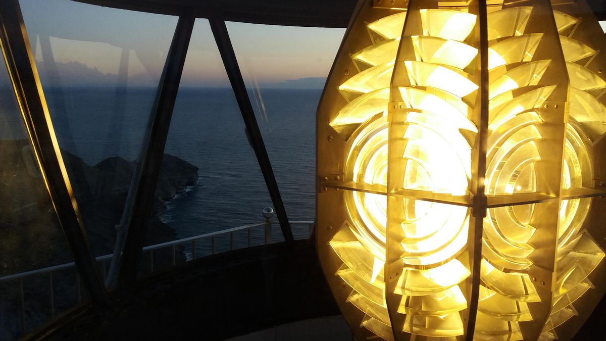 El funcionamiento del faro es automático, pero la esencia de las labores manuales se mantiene con el museo