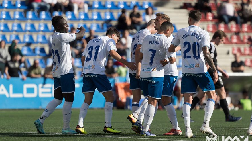 El CD Tenerife se deshace del Lealtad y pasa de ronda