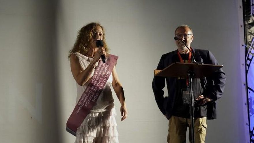 Eulalia Ramón, distinguida como madrina del festival, y Balbino Ferrero.