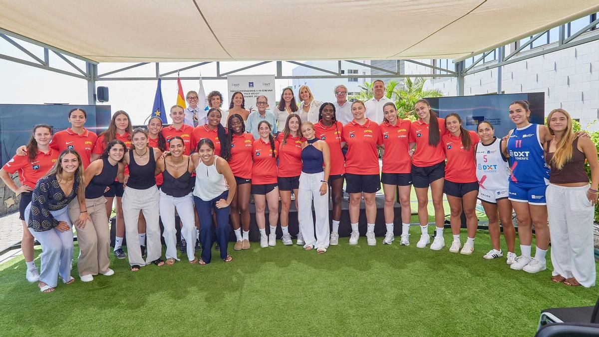 El torneo de baloncesto Paco Apeles cumple diez años