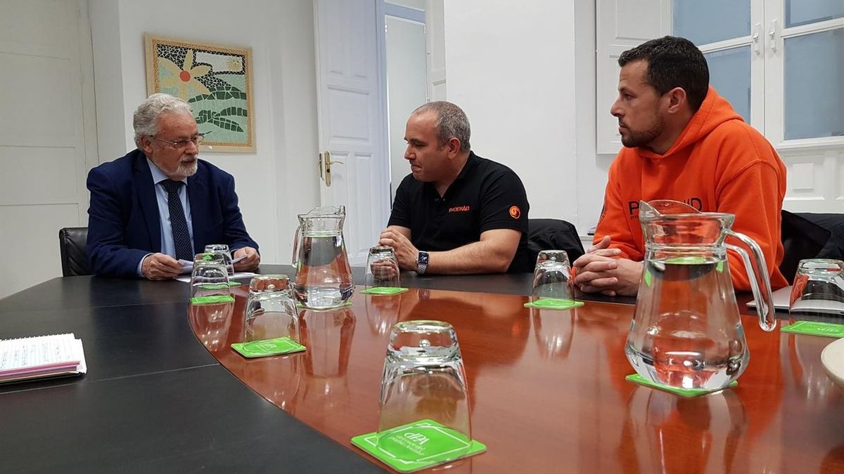 Maeztu reclama a Exteriores asistencia jurídica para los bomberos de Proem-Aid que serán juzgados en Grecia