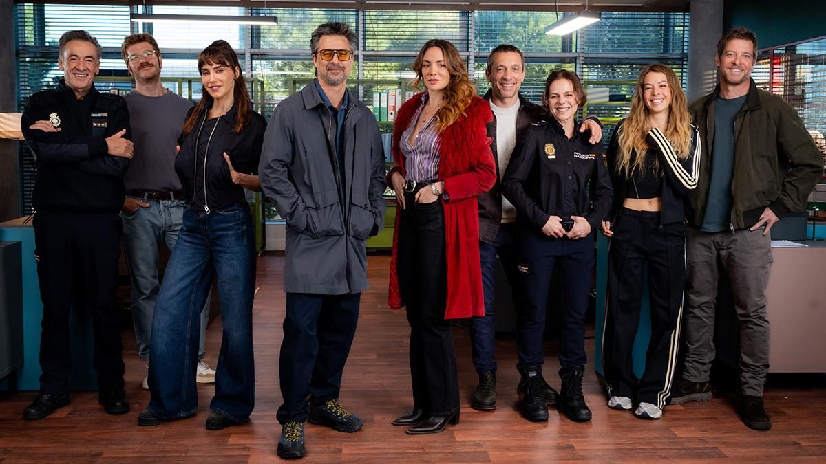 Reparto al completo de 'Rojo sobre blanco', la nueva serie de La 1