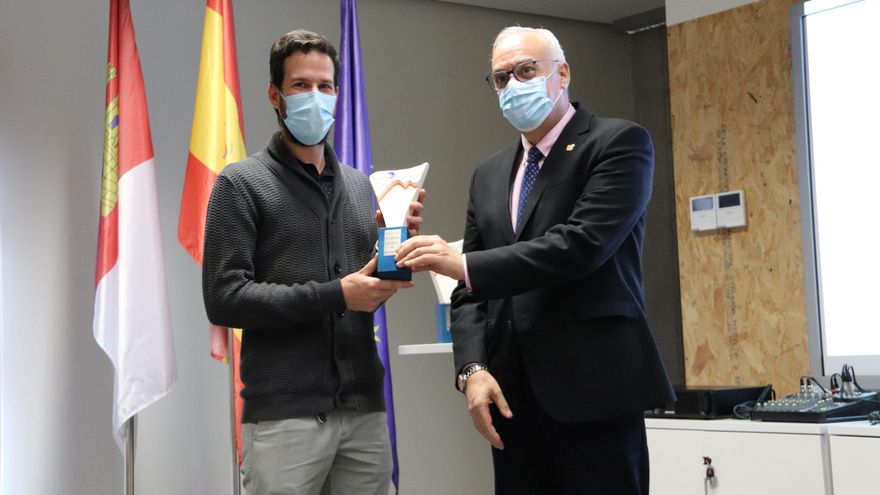 Un proyecto que impulsa el uso del cannabis medicinal gana el concurso Emprende de Manzanares