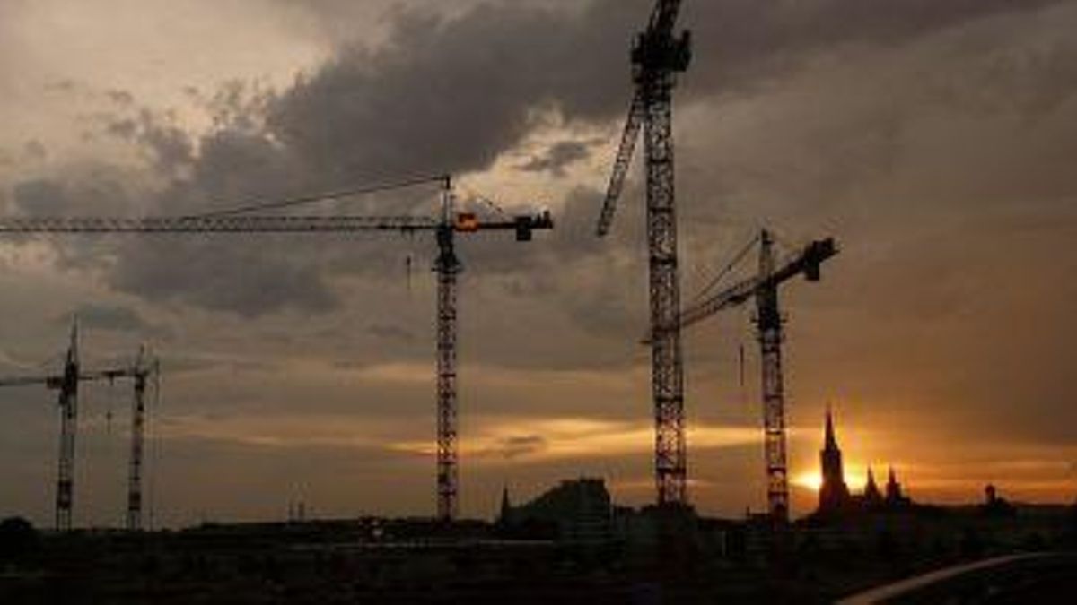 La adjudicación de vivienda pública por parte de empresas privadas no convence en Logroño