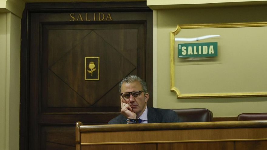 Vox expulsa a Ortega Smith de forma cautelar por no ceder la portavocía del Ayuntamiento de Madrid