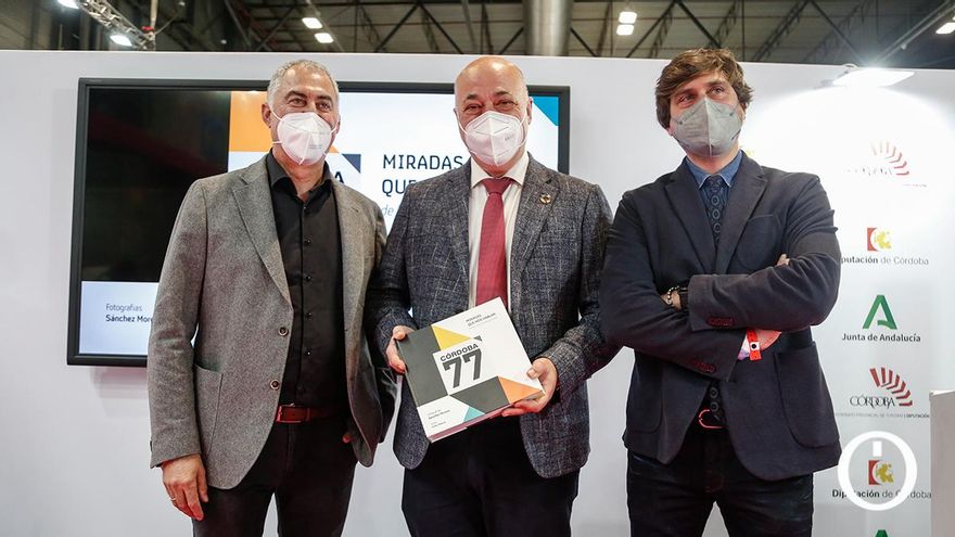 Presentación del libro 'Córdoba 77' sobre la provincia en Fiturórdoba en FITUR 2022