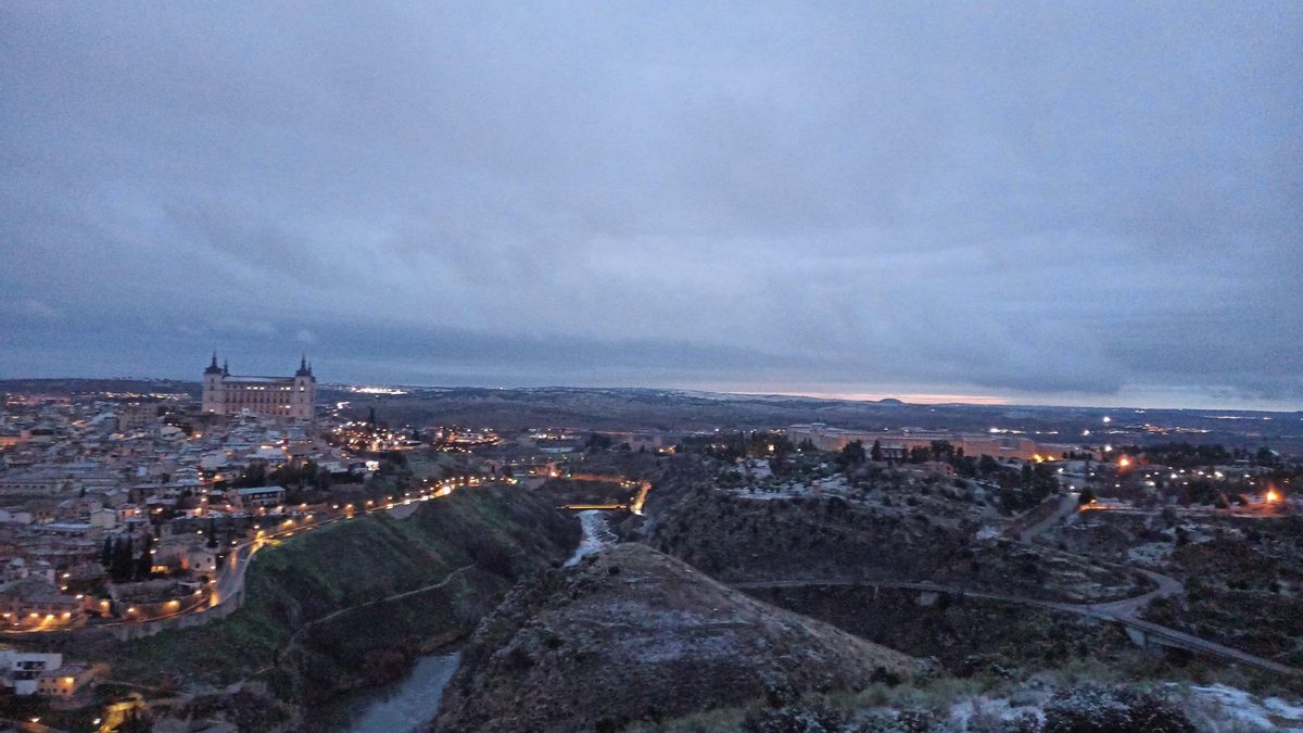 Manto blanco de nieve sobre Toledo