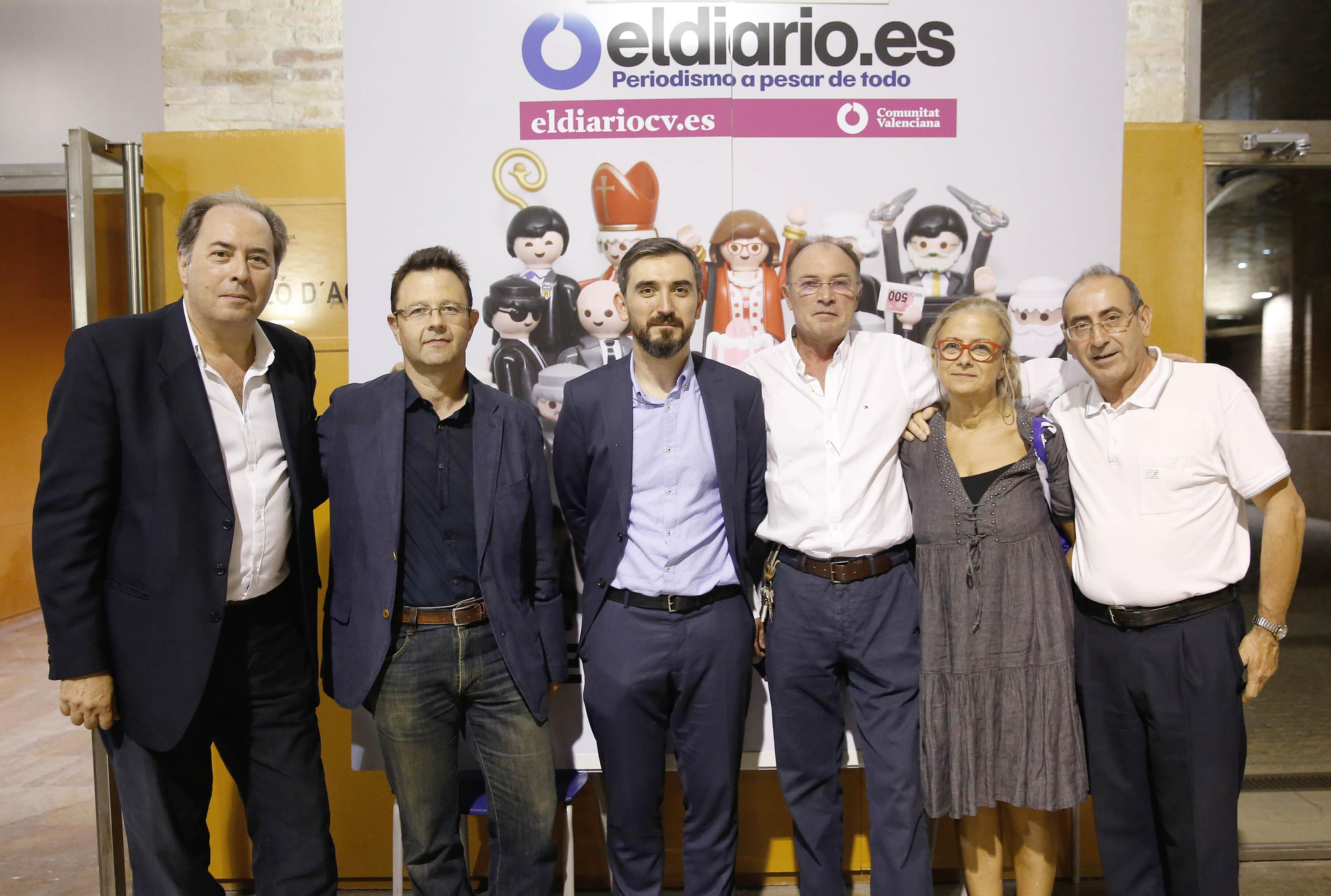 Algunos de los asistentes al acto