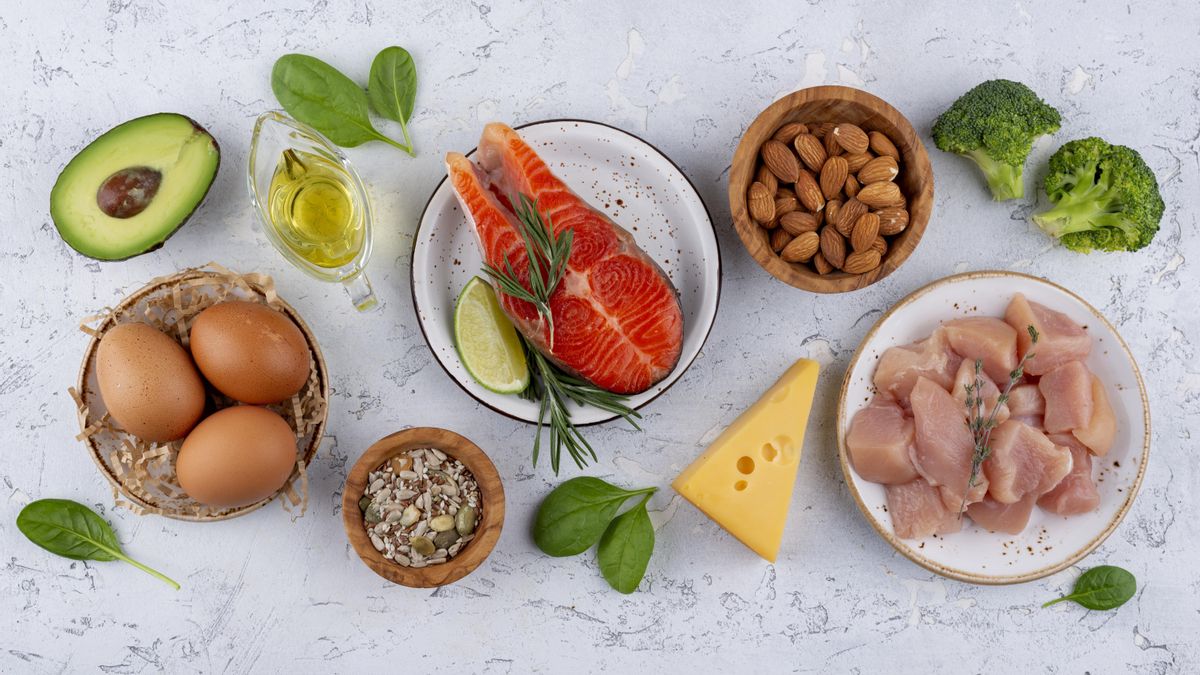 Alimentos como la carne, el pescado y los huevos, están repletos de nutrientes, minerales y compuestos que los suplementos no pueden replicar.