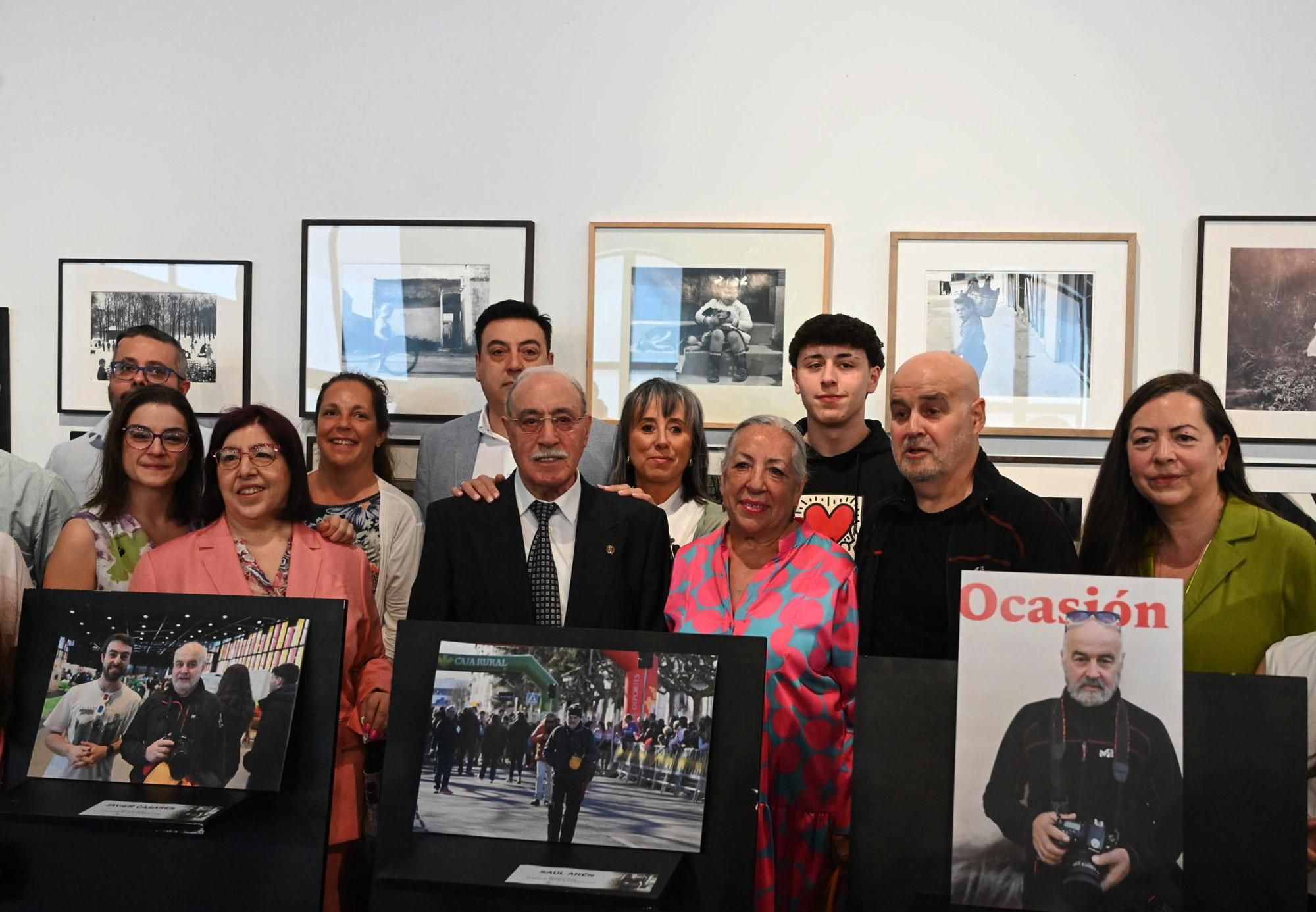 Mauricio Peña posa con su familia.