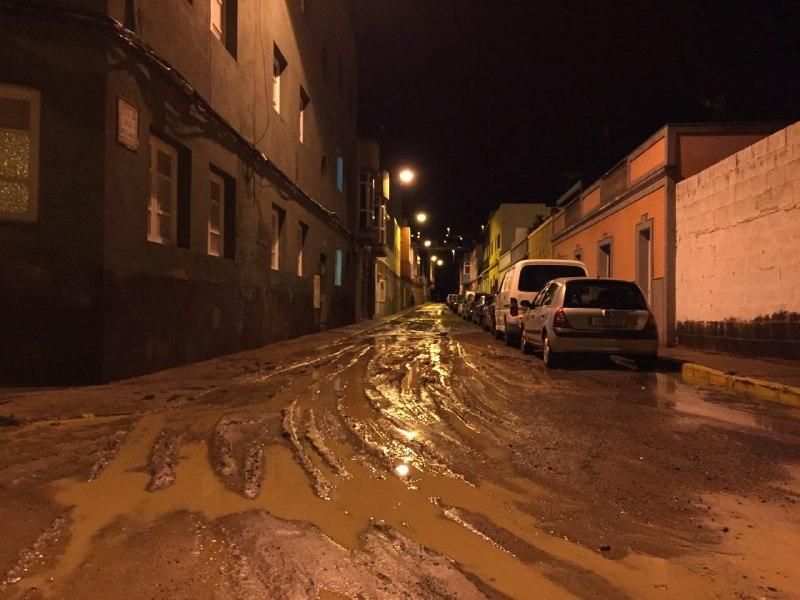 Noche de emergencia por lluvias en Telde. (Canarias Ahora).