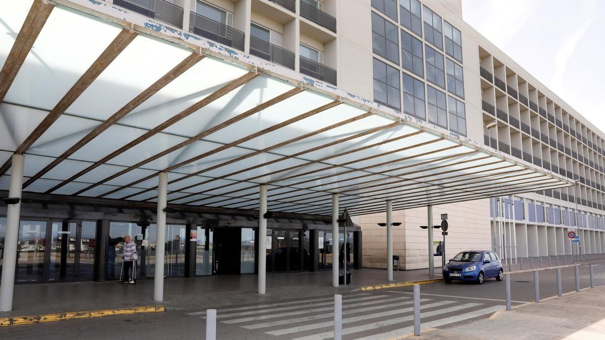 Muere una niña y su hermano resulta herido tras caerles un pilar de una vivienda en Alzira