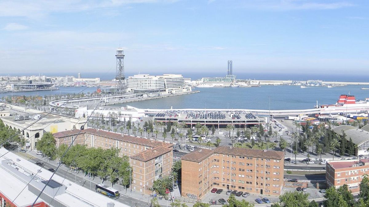 ¿Por qué casi no se habla de ferris contaminantes? Barcelona y Las Palmas sufren lo peor