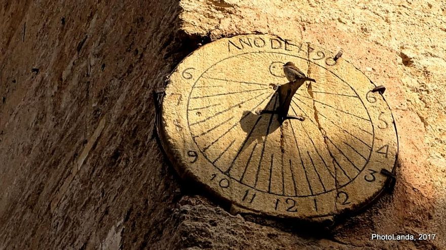 El pueblo catalán plagado de relojes de sol romanos