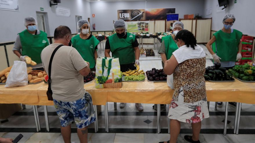 La bajada de donaciones amenaza a las despensas solidarias en verano