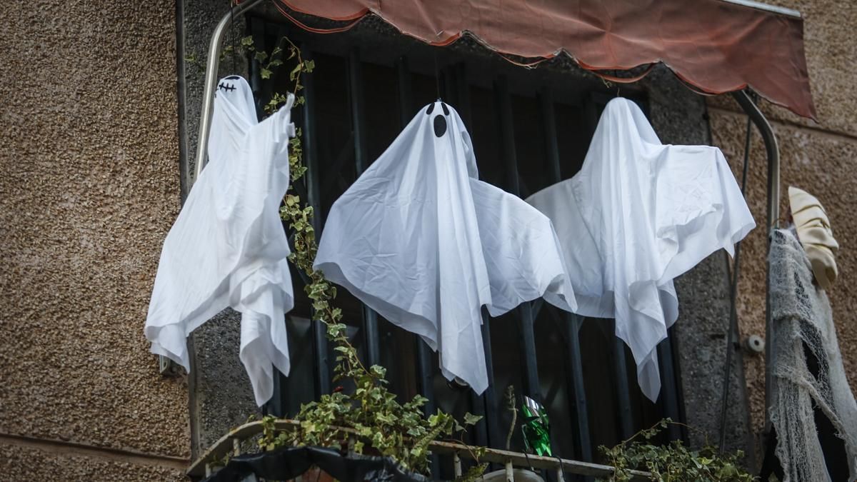 La calle López de Alba celebra su Halloween