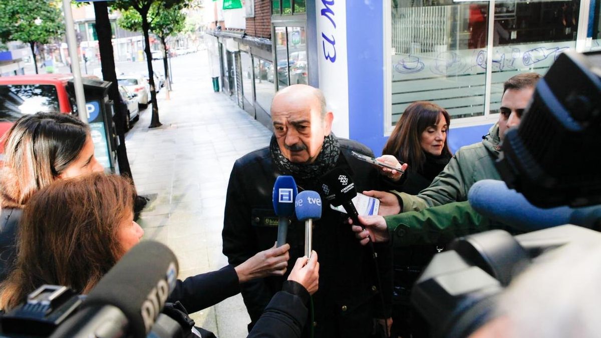 El PRC se desmarca del veto a Vox en la Mesa del Congreso y recalca que es el PP el que tiene la llave para que entre