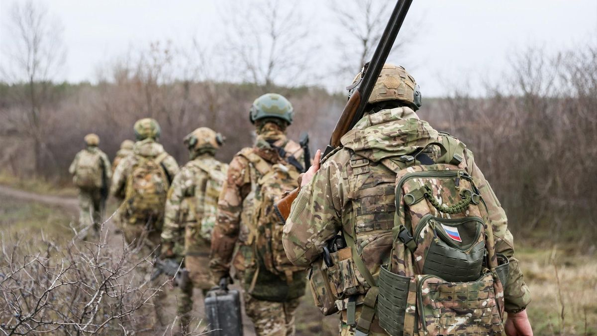 Soldados rusos en Lugansk