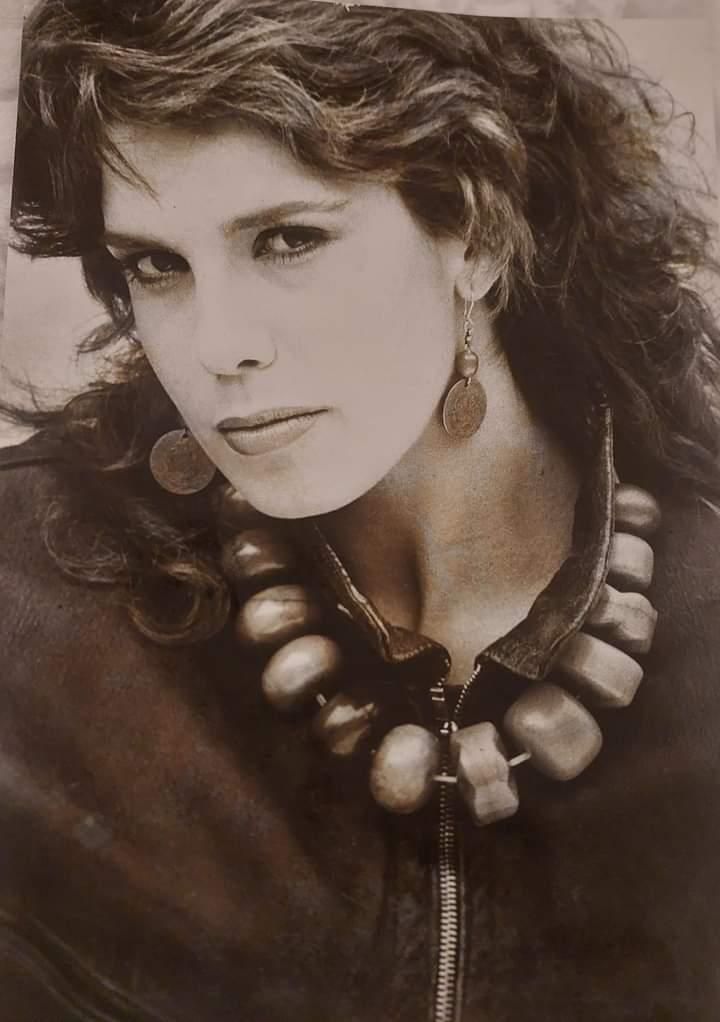 Ana Cabrera Lugo en su época de actriz y modelo.