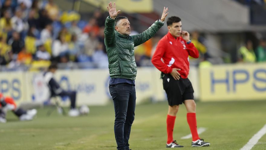 Pimienta: "Quedan dos partidos y dependemos de nosotros"