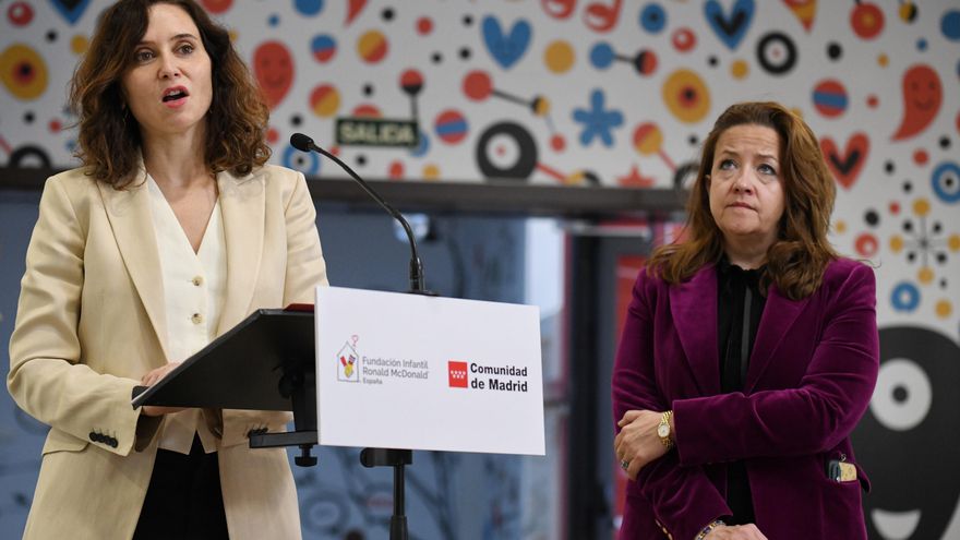 Nada dura en la sanidad de Ayuso: su último fichaje estrella cae cinco meses después de ser nombrado