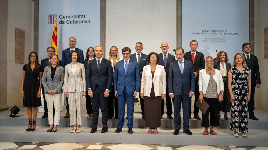 Los consellers de Illa toman posesión y forman Govern para impulsar "la tercera gran transformación de Catalunya"