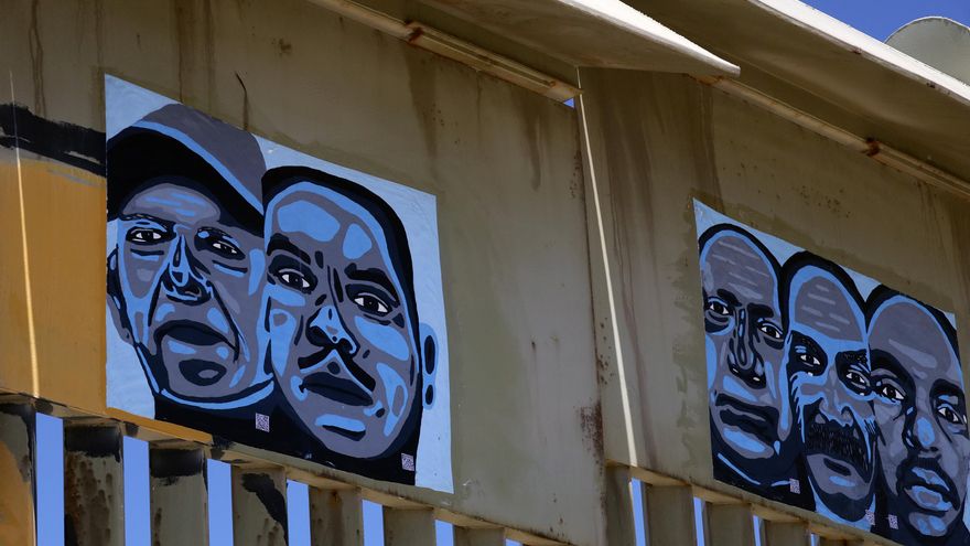 Un mural en el muro fronterizo visibiliza a veteranos deportados de EE.UU. a México