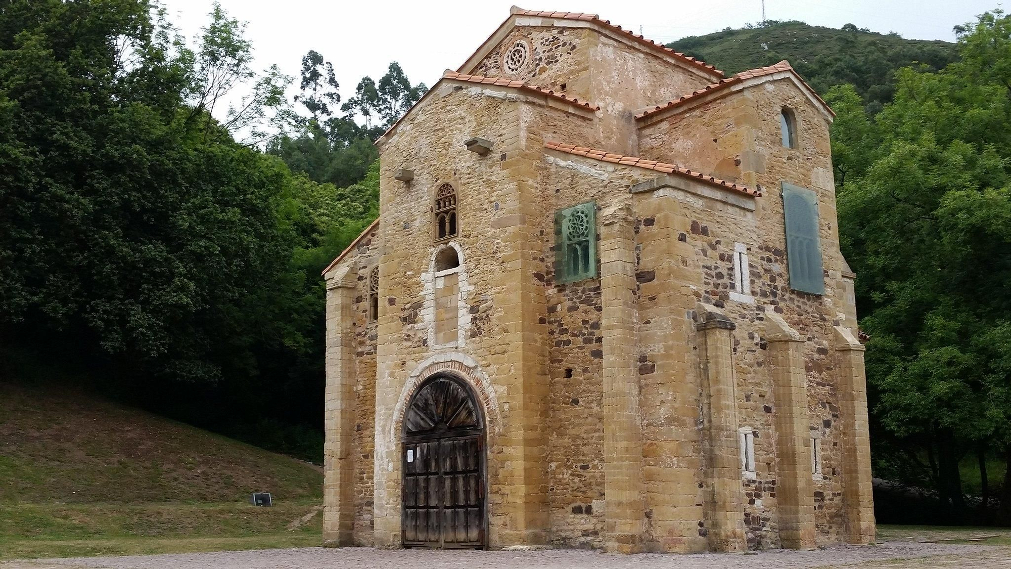 San Miguel de Lillo.