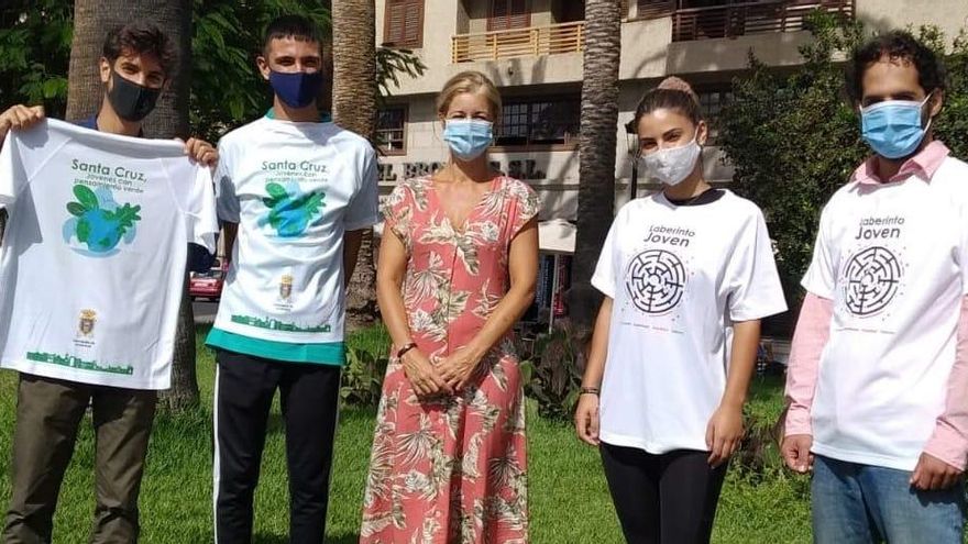 La capital desarrolla un proyecto para la limpieza y recogida de residuos de rincones de la ciudad