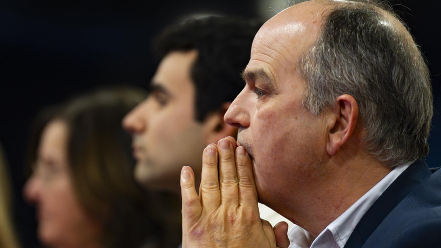 Junts vuelve a bailar al ritmo que marca Aliança, ahora por el velo islámico: "Bienvenidos a la extrema derecha"